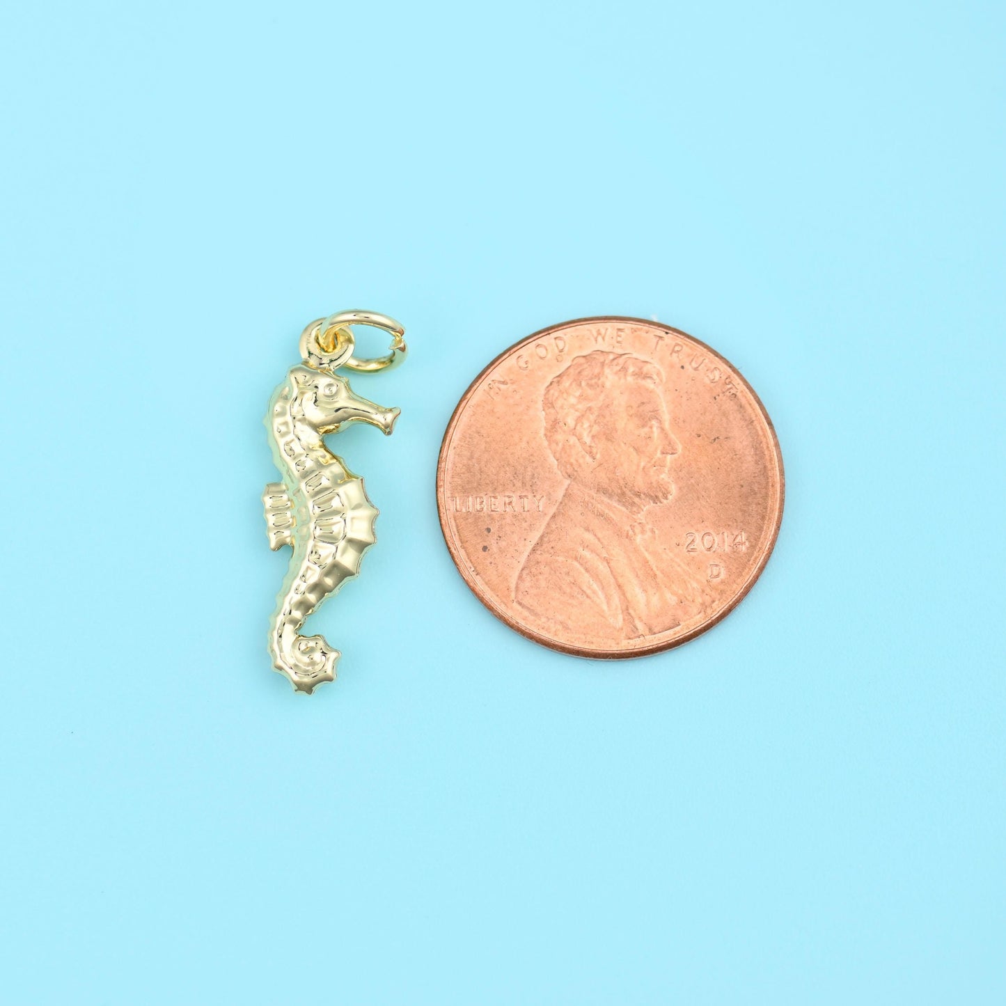 Seahorse cut brass, 18k gold filled — lead free and nickel free beads