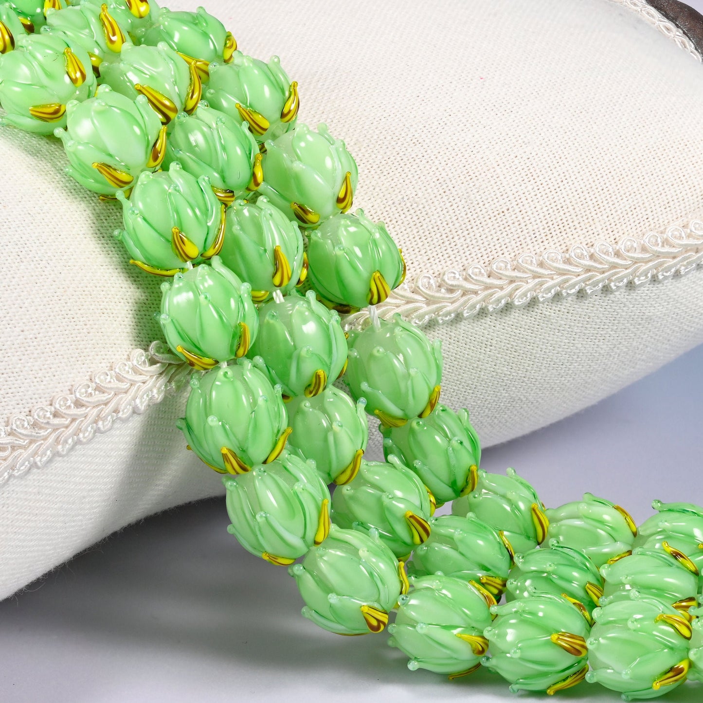 Green tulip bud-shaped lampwork glass beads