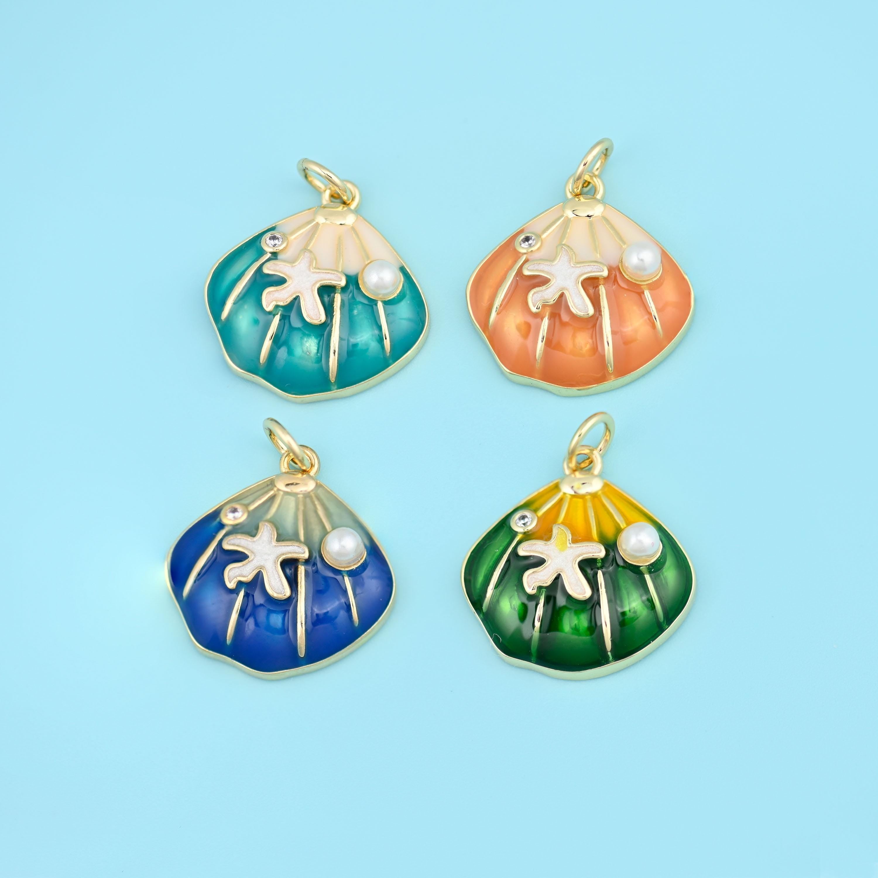 Brass, 18K Gold Filled, beads, scallop shell with starfish and pearl detail, 17.58 x 17.10mm