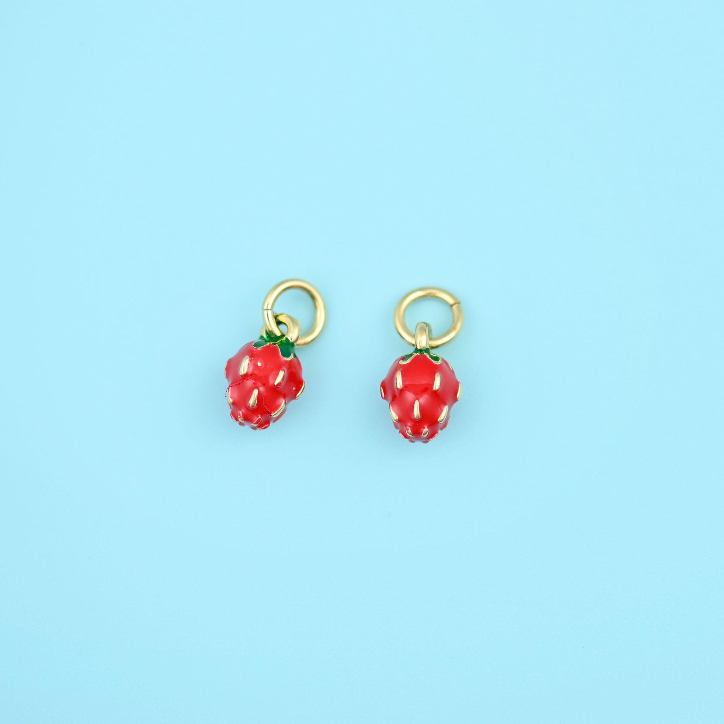 Strawberry cut brass beads