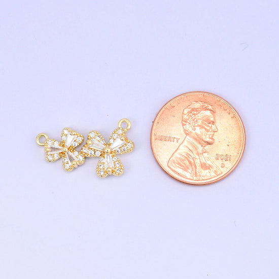 Flower zircon connector pendants, three blossoms, approximately 19.71x11.12mm