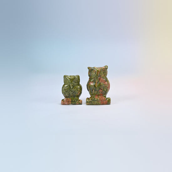 Owl crystal carving in unakite, green and salmon pink natural stone