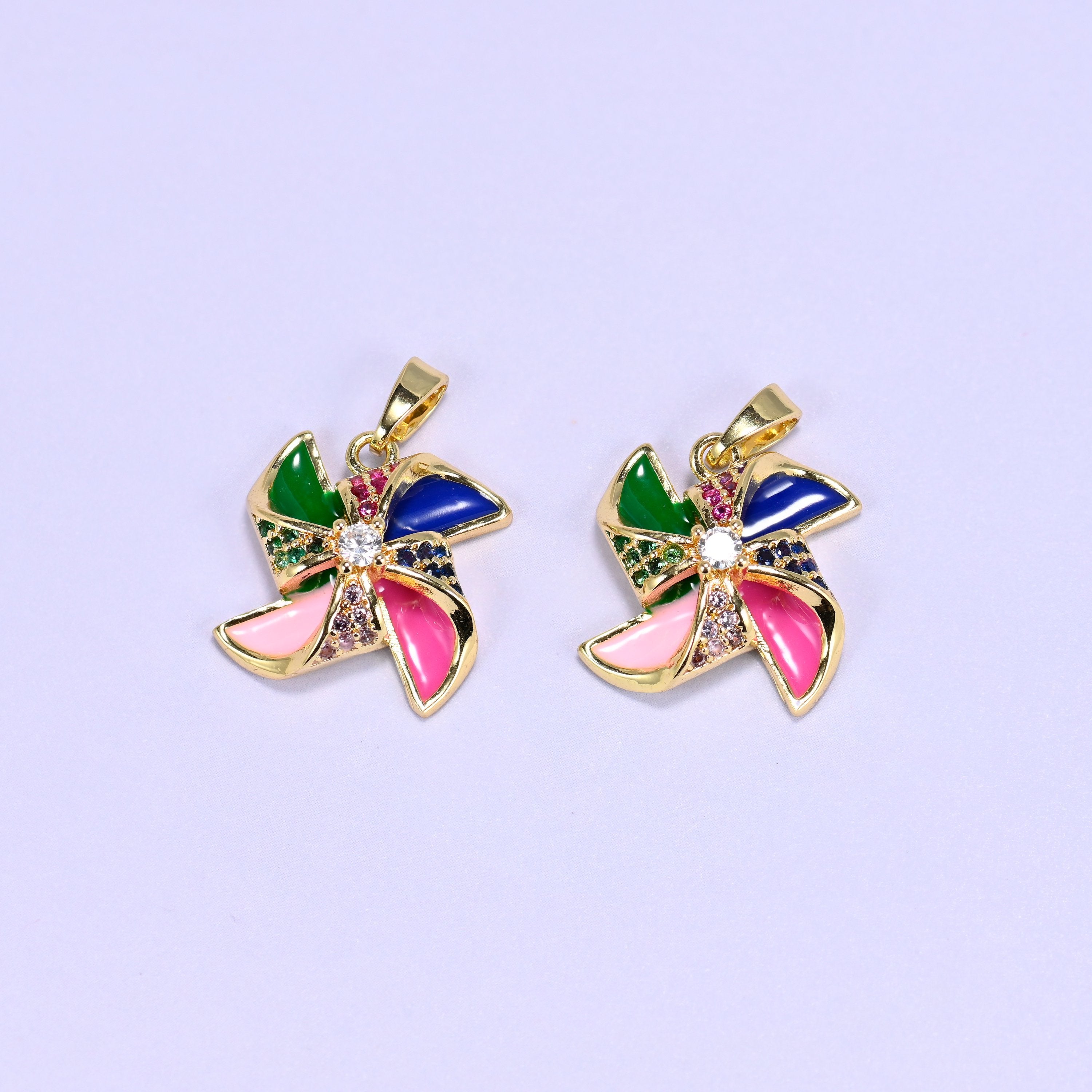 18K gold plated brass windmill charm pendant, approx 15.35mm x 15.35mm