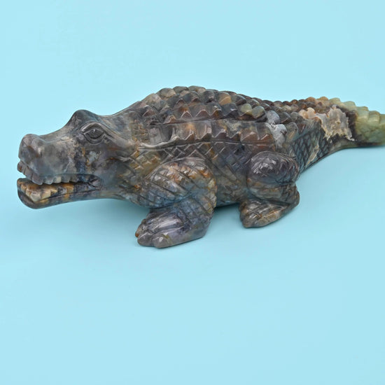 Natural Indian Agate carved alligator figurine