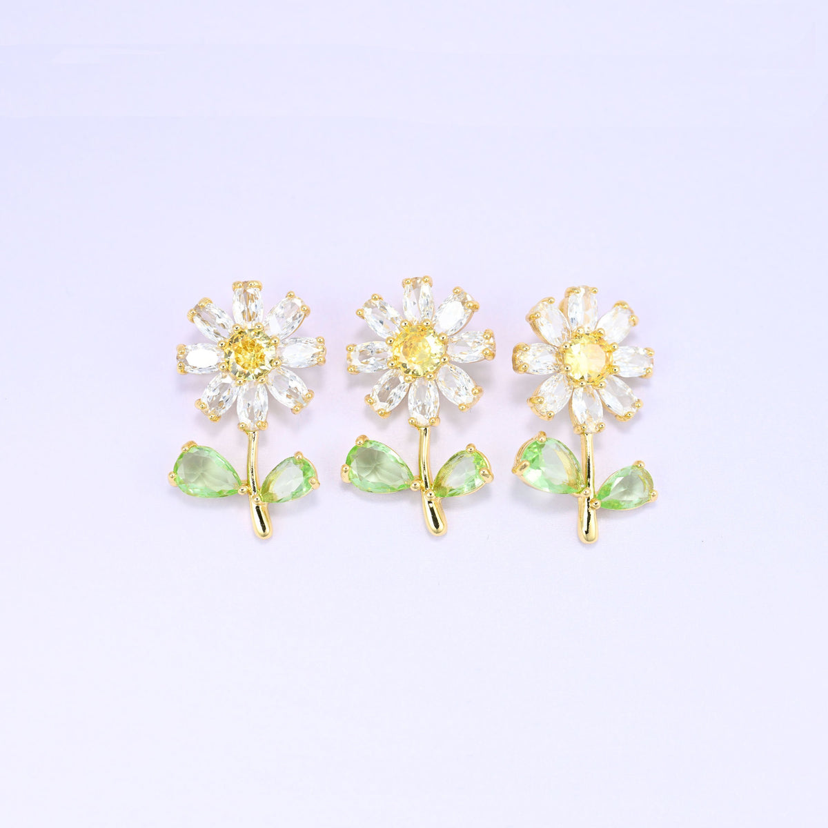 Daisy Flower Charm Pendant in gold, green and yellow