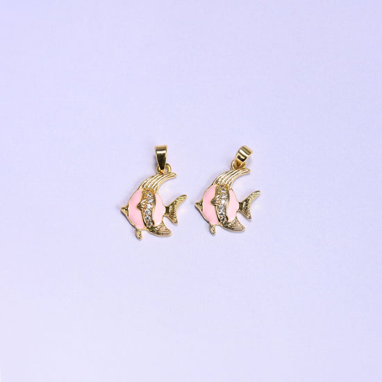 18K gold plated brass tropical fish charm pendant, approx 18.36mm x 13.22mm