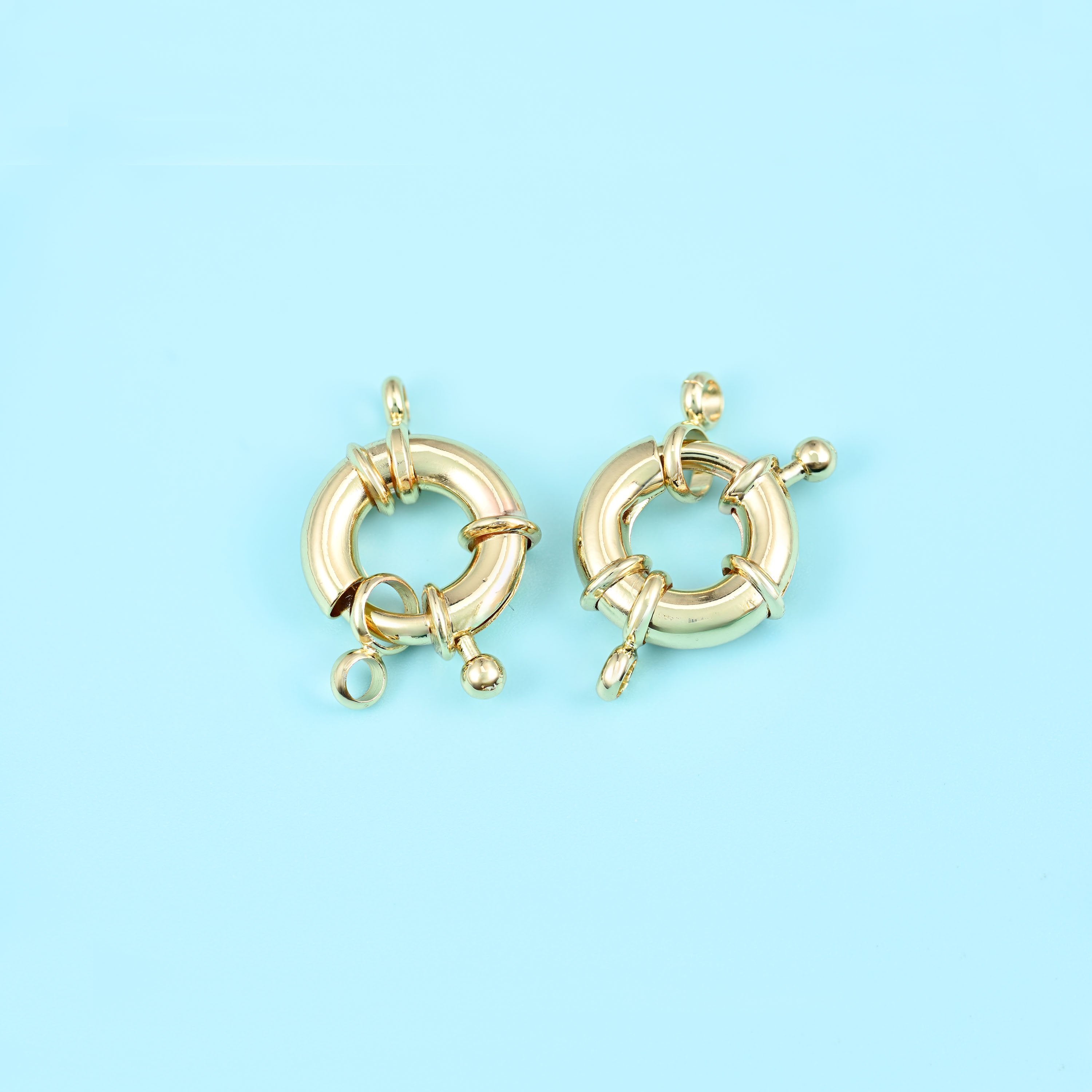 18K gold filled round spring clasp in polished gold-tone