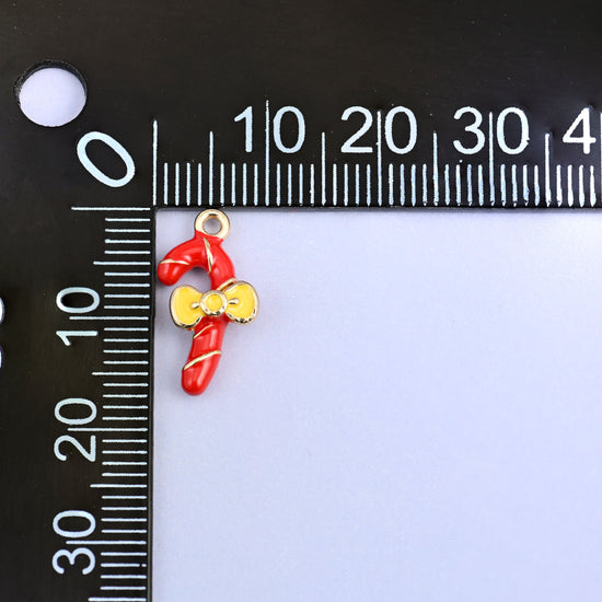 Candy cane charm measuring 17.16 x 8.46mm, small enough for a bracelet or an earring.