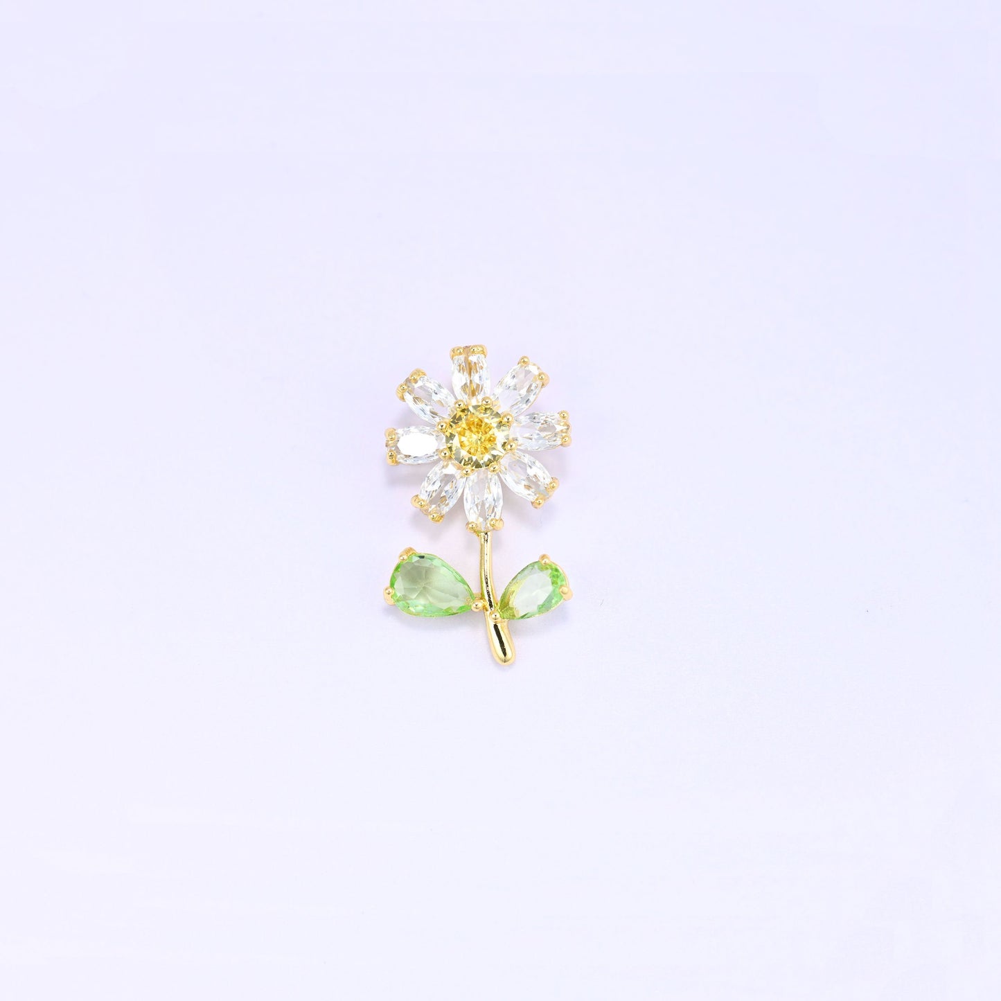 Daisy flower zircon charm pendant with green leaves