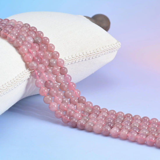 Madagascar Purple Rose Quartz Smooth Round Beads, 8mm.