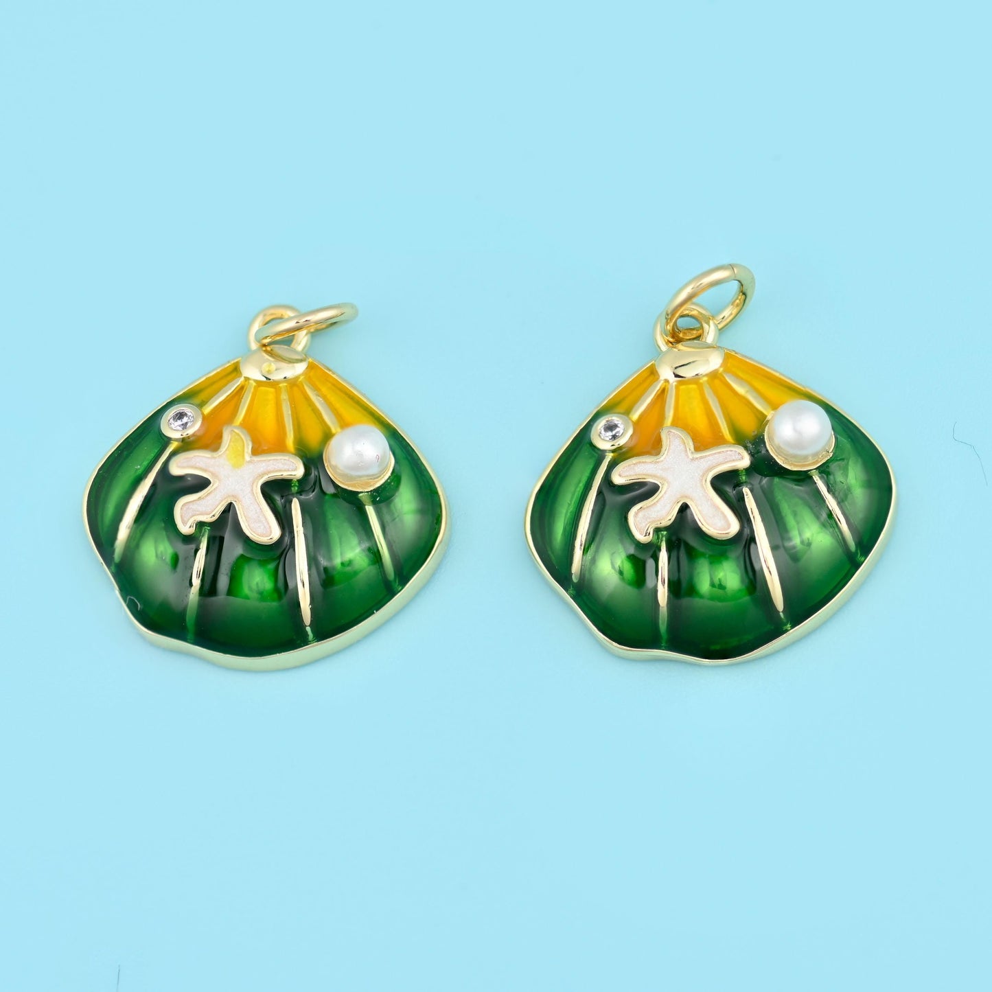 Enamel Sea Shell Charm 18K Gold Filled 17.58x17.10mm, 1 Piece