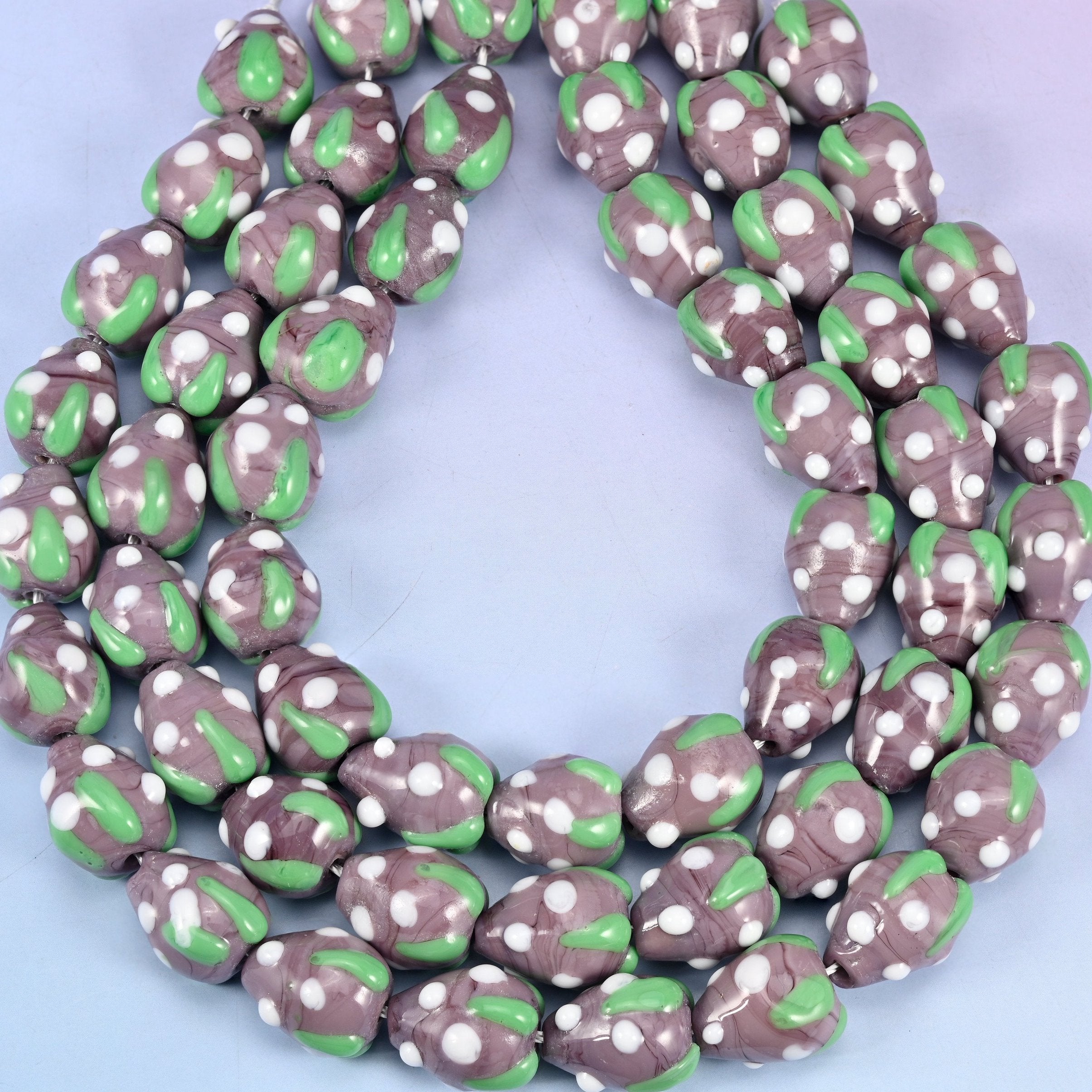 Purple White Dots Strawberry Glass Beads, hole approximately 1.5mm