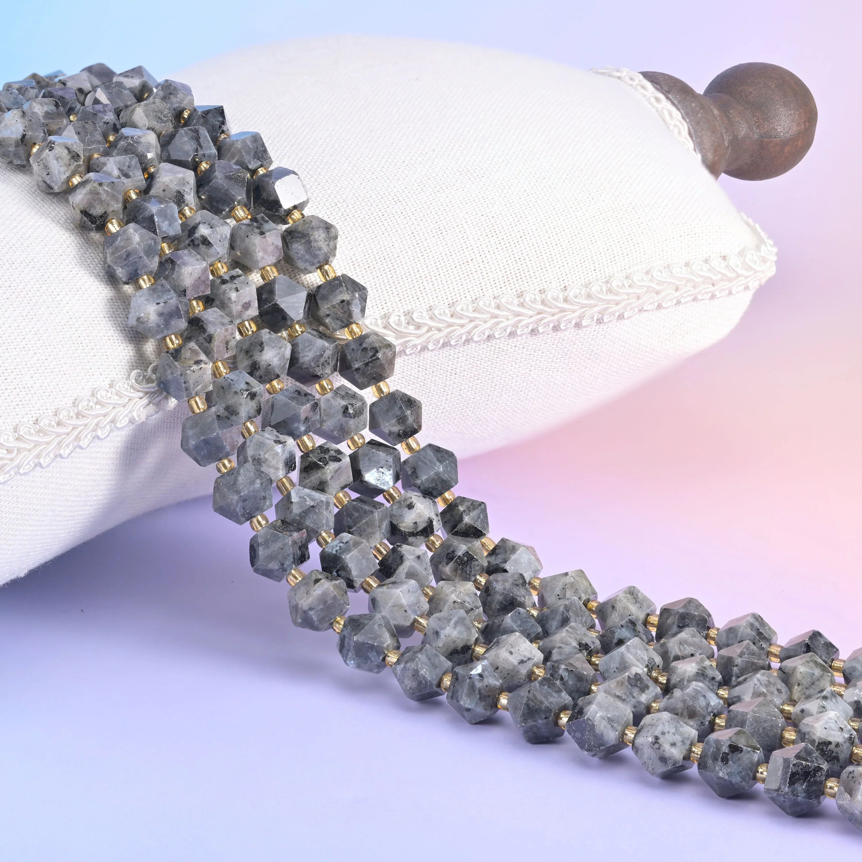 Diamond rhombus beads, faceted eight sides, 10mm