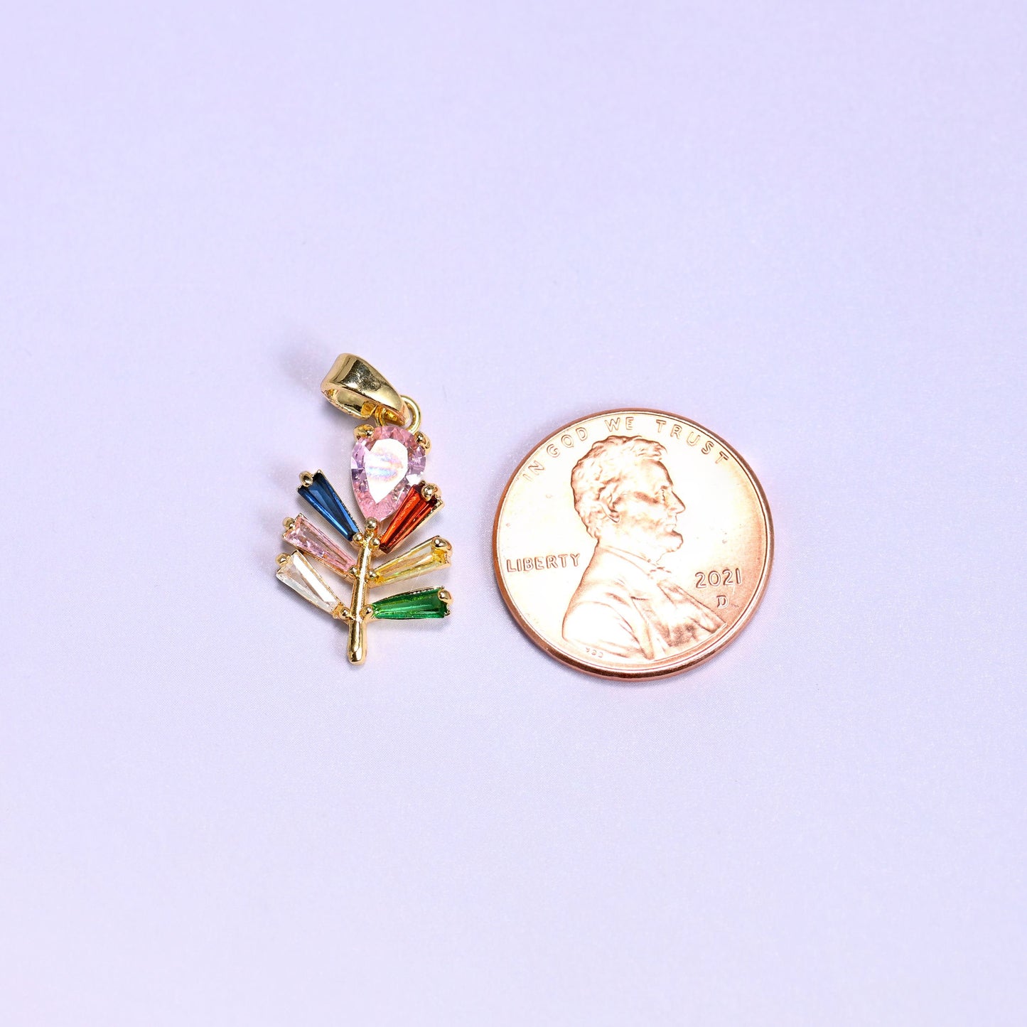 18K gold plated brass leaf charm pendant, approx 19.06mm x 12.03mm