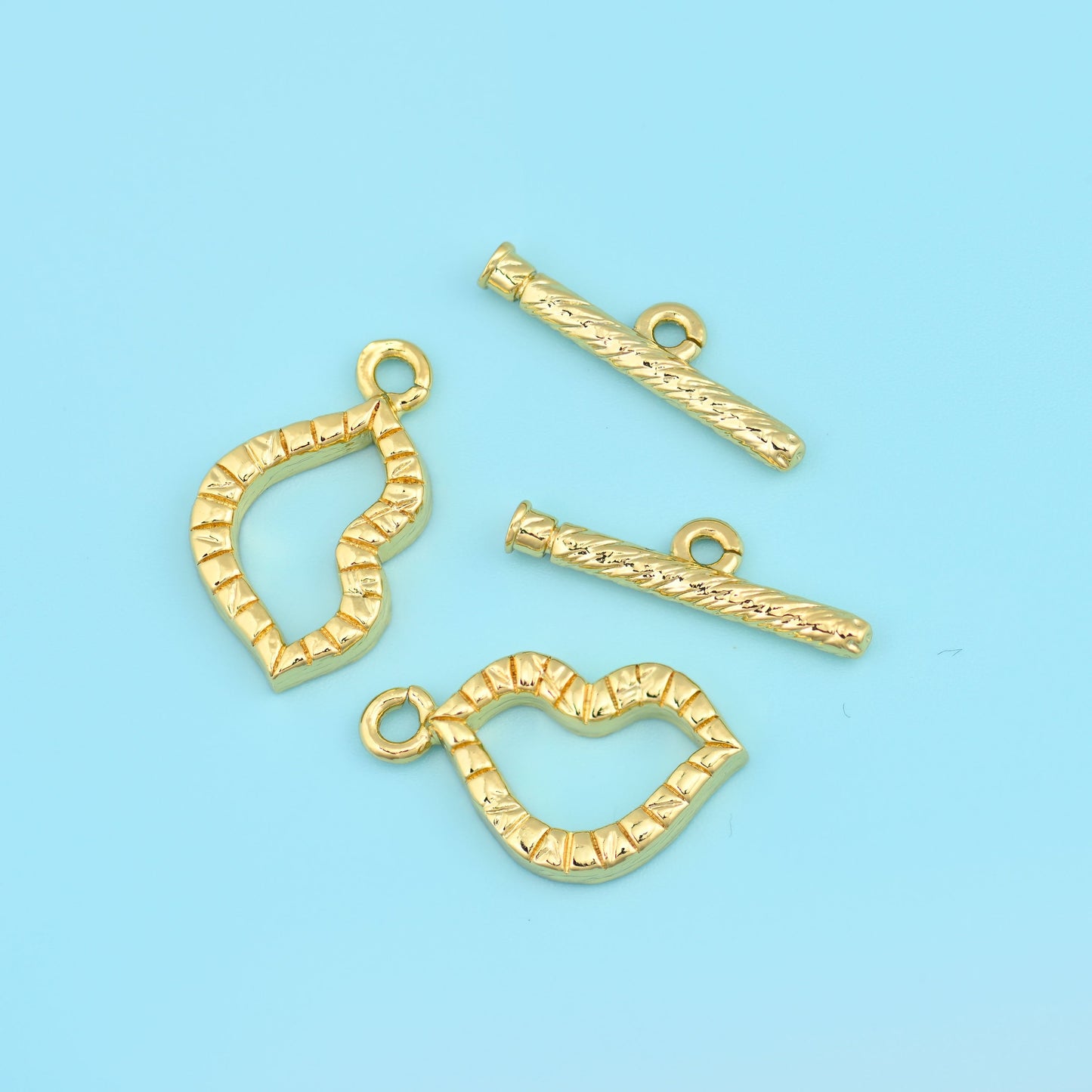 18K Gold Filled Lips Toggle Clasp 18.5x10.8mm, sold per piece, 1 clasp