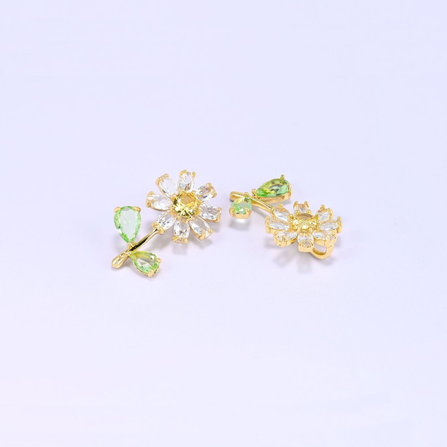 Daisy Flower Charm Pendant, sold individually, 1 piece per order