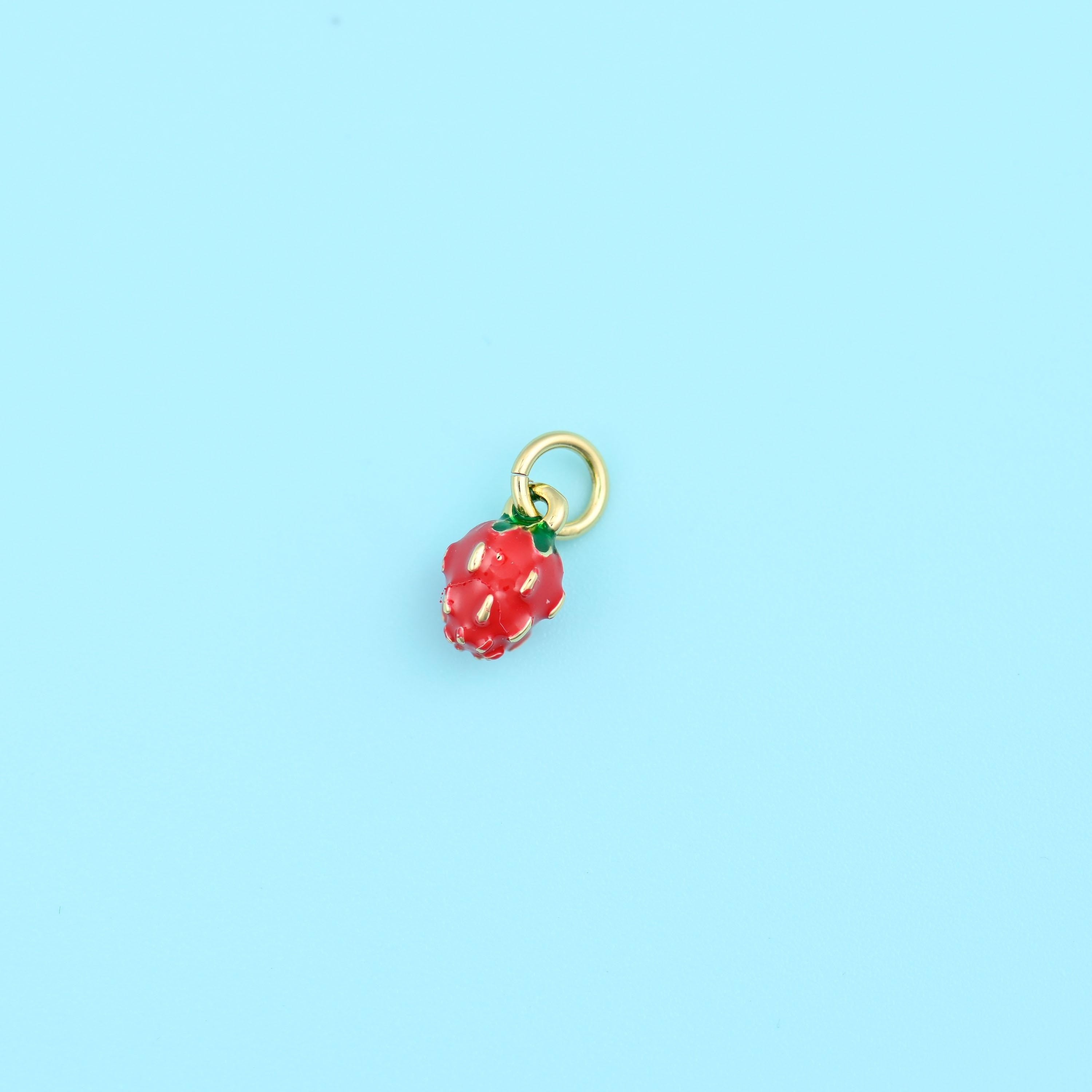 Brass beads, strawberry, 8.57 x 5.20mm