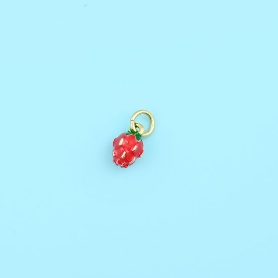 Brass beads, strawberry, 8.57 x 5.20mm
