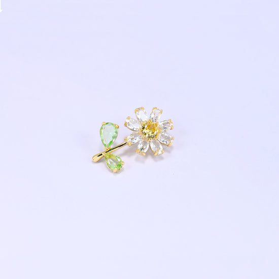 Daisy Flower Green Leaves Zircon Charms: 18K Gold Plated, Jewelry Making Supply